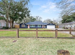 1011 Central Dr, Beaumont, TX 77706