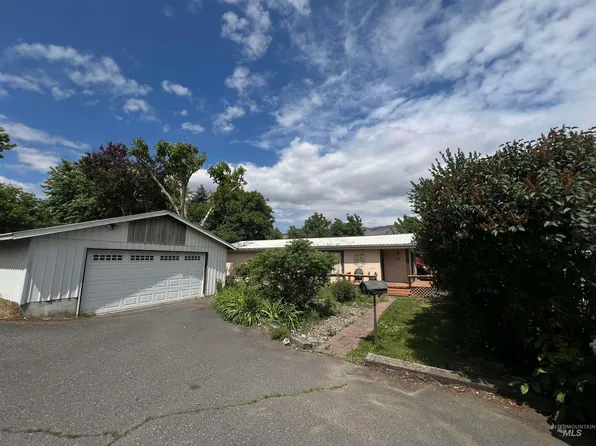 1246 Sycamore St, Clarkston, WA 99403