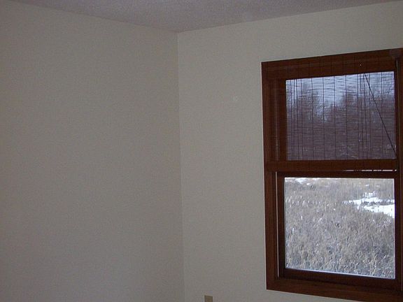 4th image of 7660 Woodlawn Dr APT 3