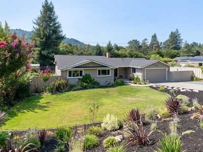 4 Chelton Ct, Orinda, CA, 94563