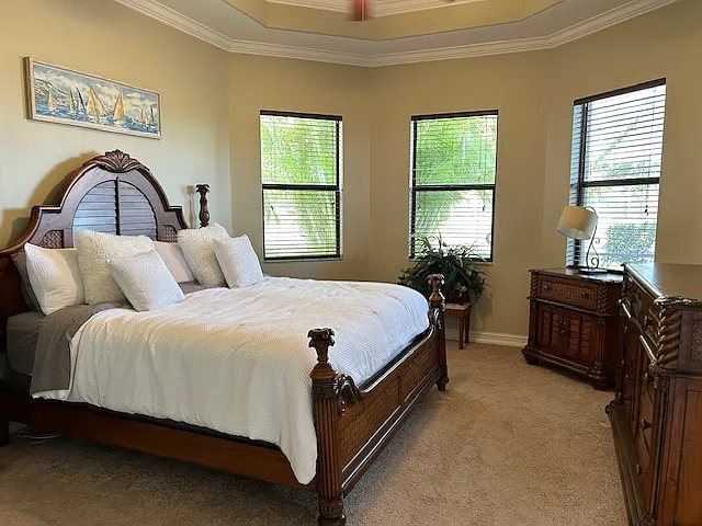 3 bed, 1975 sqft, $5,000 — Photo 2