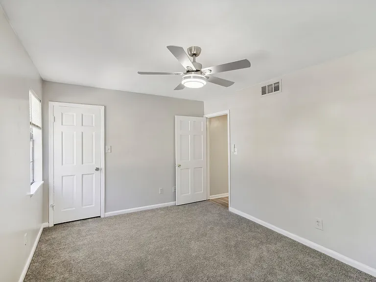6429 Woodstone Way — Photo 10