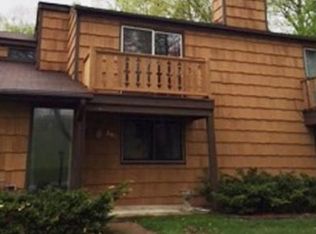 562 Baird Creek Rd, Green Bay, WI 54311