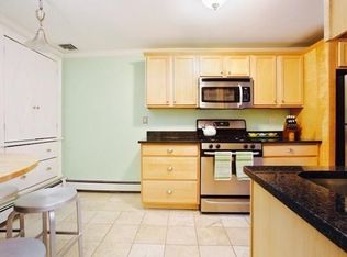 415 W 4th St #2, South Boston, MA 02127
