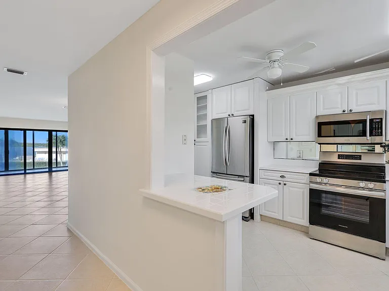 200 Intracoastal Pl #206 — Photo 7