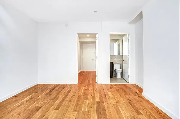 Rented by Compass | media 24