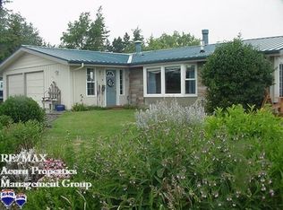 876 Monroe Landing Rd, Oak Harbor, WA 98277