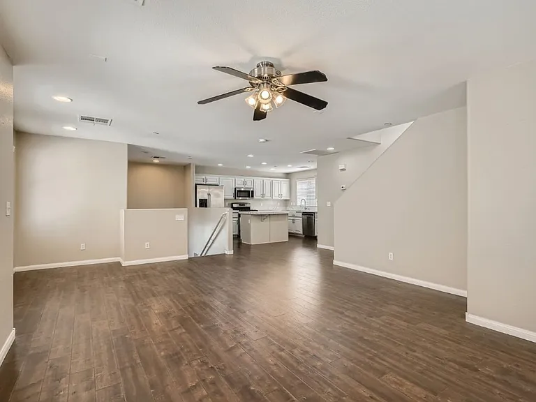 4782 Manderston Ct — Photo 11