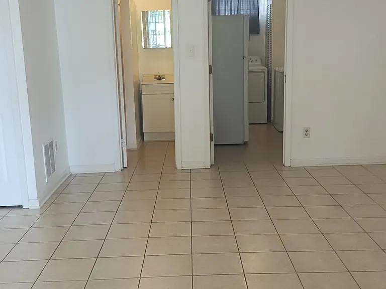 5016 Kenilworth Ave #1 — Photo 4