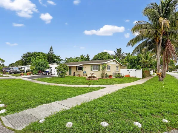 7201 SW 4th Ct, Pompano Beach, FL 33068