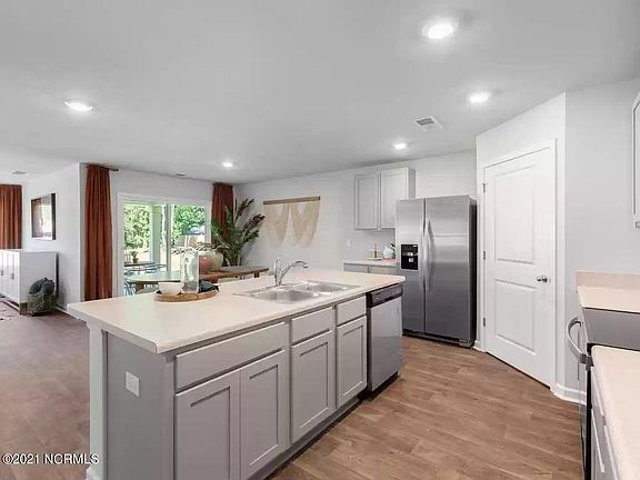 3rd image of 1257 Hidden Creek Dr