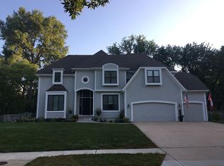 2916 W 131st St, Leawood, KS 66209