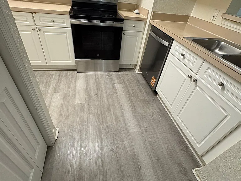18001 Richmond Place Dr #1224 — Photo 1