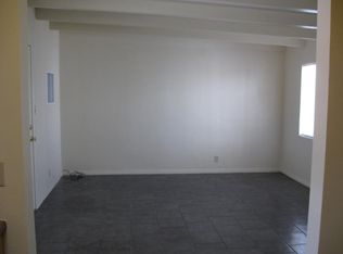 6425 Palo Verde Ave, Twentynine Palms, CA 92277
