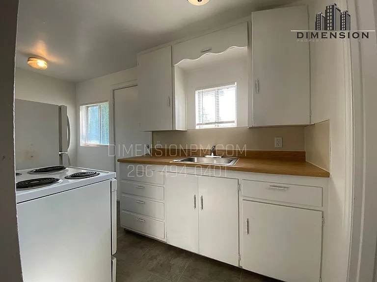 Skyway Apartments — Photo 15
