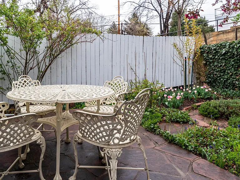 510 Hapgood St — Photo 13