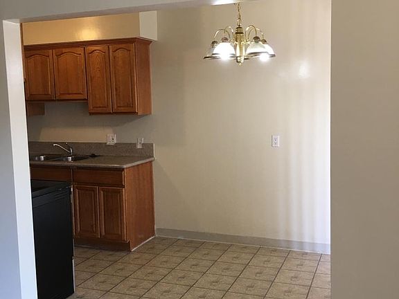 3rd image of 265 San Marcos St APT 27