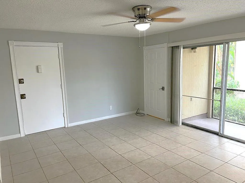 1 bed, 1.0 bath, 581 sqft, $1,325 — Photo 4