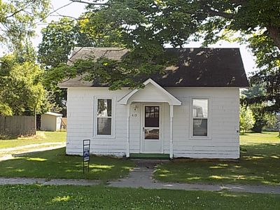 419 S Oak St, Evart, MI, 49631