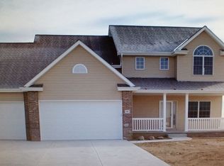 421 S 10th Ave, Springfield, NE 68059