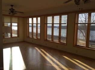 470 S Main St, Fountain City, WI 54629