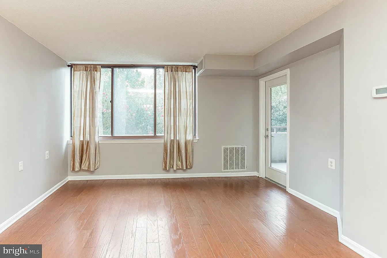 1 bed, 807 sqft, $1,950 — Photo 2