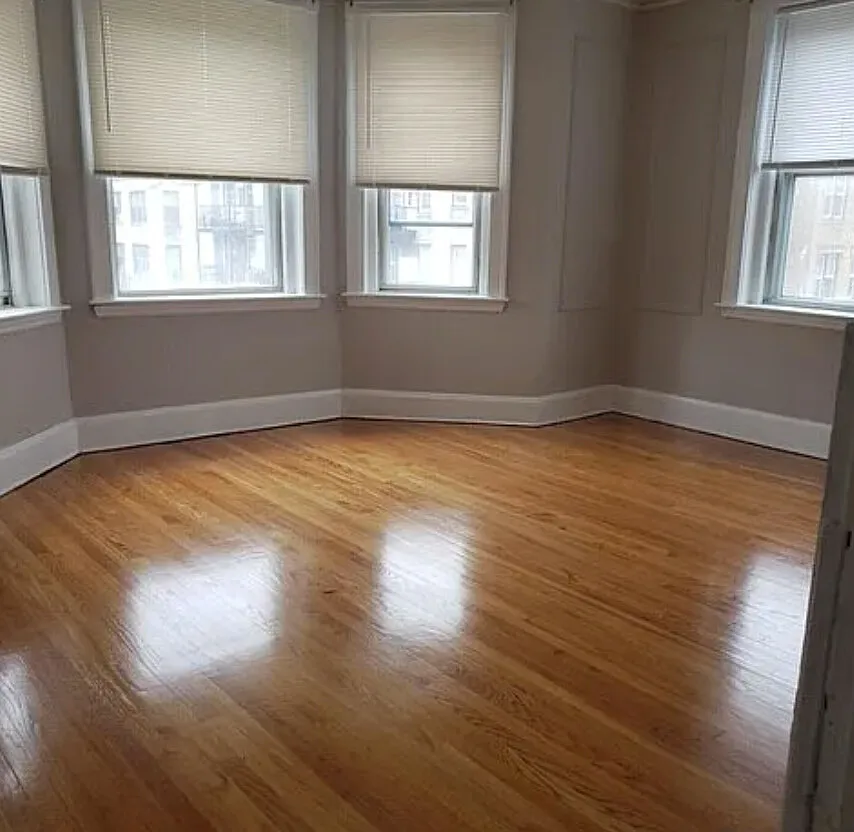 2 bed, 9999 sqft, $2,950 — Photo 1