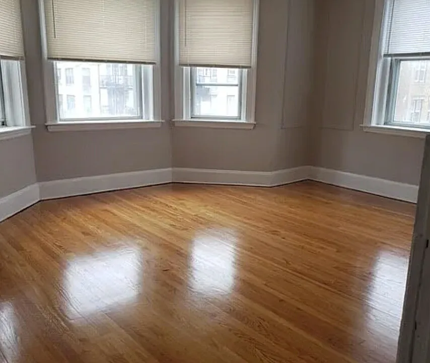 129 Chiswick Rd #13B