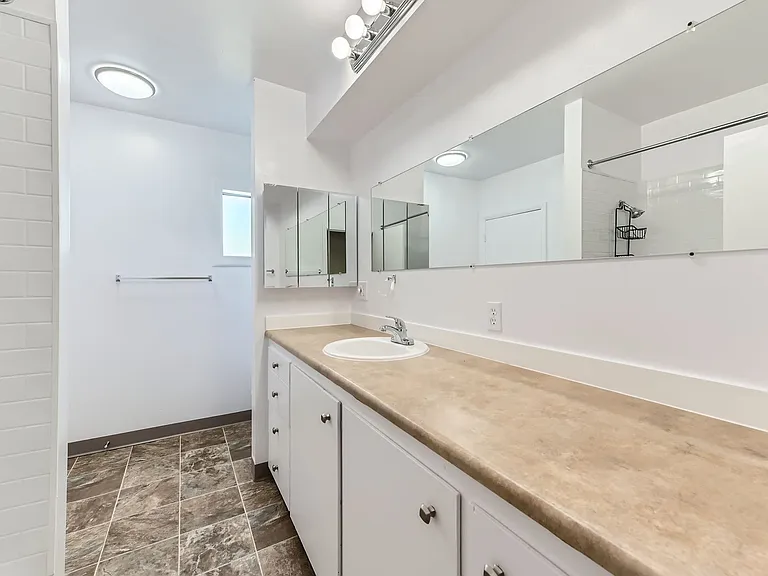 6754 SE Alder Pl — Photo 24