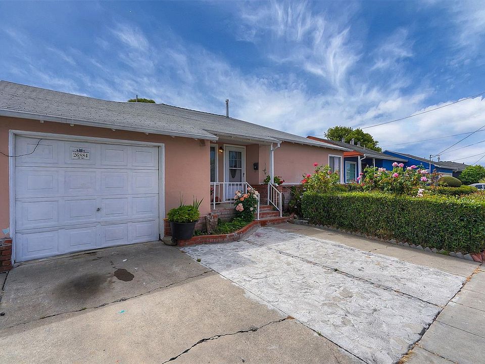 1st image of 26884 Lakewood Way
