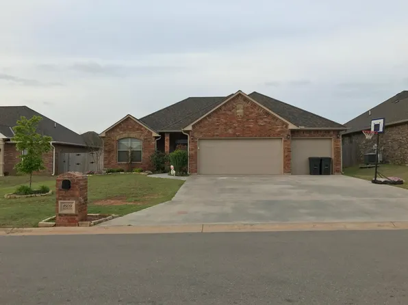 1509 Stonehouse Dr, Elgin, OK 73538
