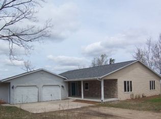 6418 Ledgetop Ct, Greenleaf, WI 54126