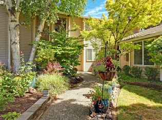 8255 SW Mariners Dr, Wilsonville, OR 97070