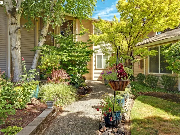 8255 SW Mariners Dr, Wilsonville, OR 97070