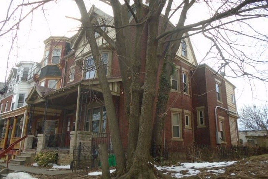 2nd image of 714-716 N 6th St