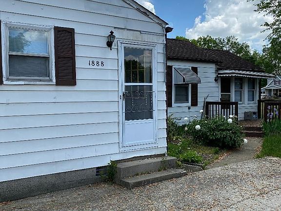 3rd image of 1888 Little Ave
