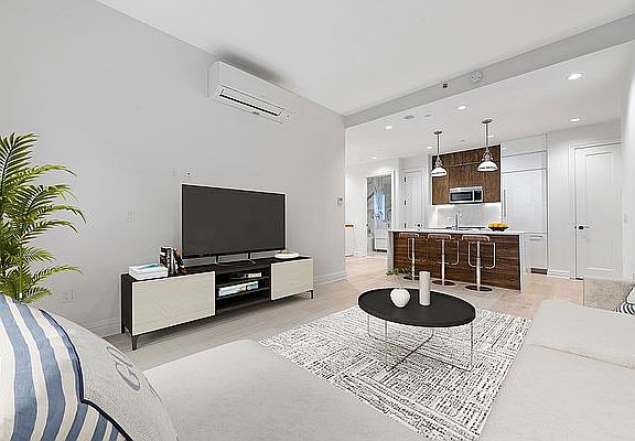 4th image of 127 W 112th St #1A