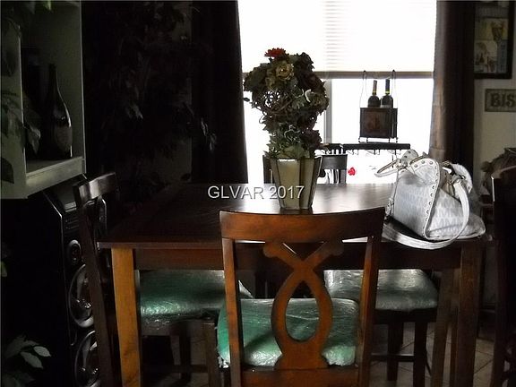 5th image of 2349 Sag Harbor Dr