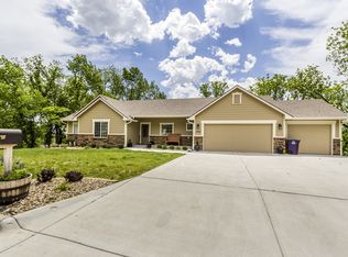 5101 Shadowridge Dr, Manhattan, KS 66503