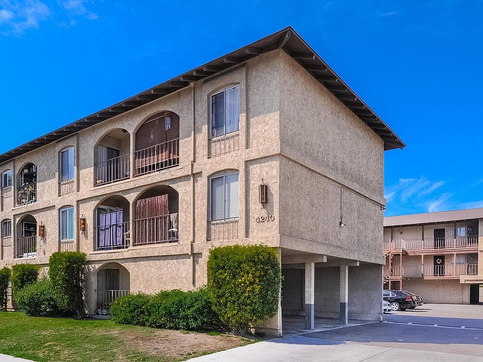 1st image of 4240 Menlo Ave Unit 27