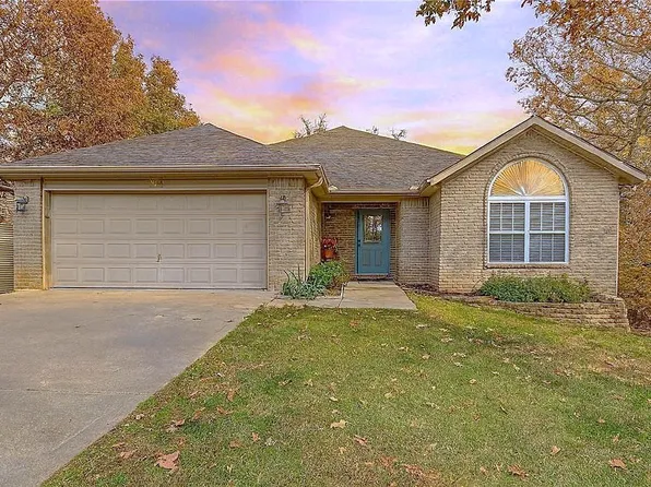 94 Overton Dr, Bella Vista, AR 72714