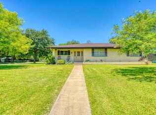 200 Timber Ln, Kerrville, TX 78028