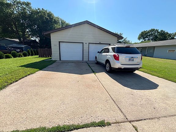 2nd image of 3004 S Phillips Ave