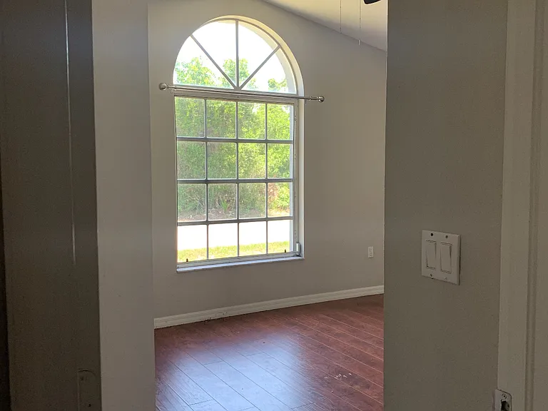 23060 Newcun Ave — Photo 3