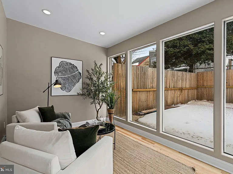 4717 Almond St #19 — Photo 17