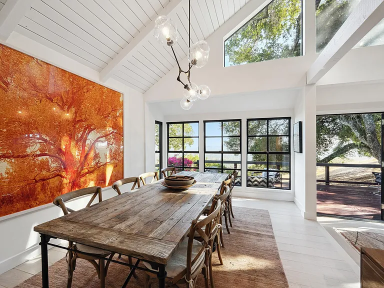 1090 Bart Rd — Photo 16