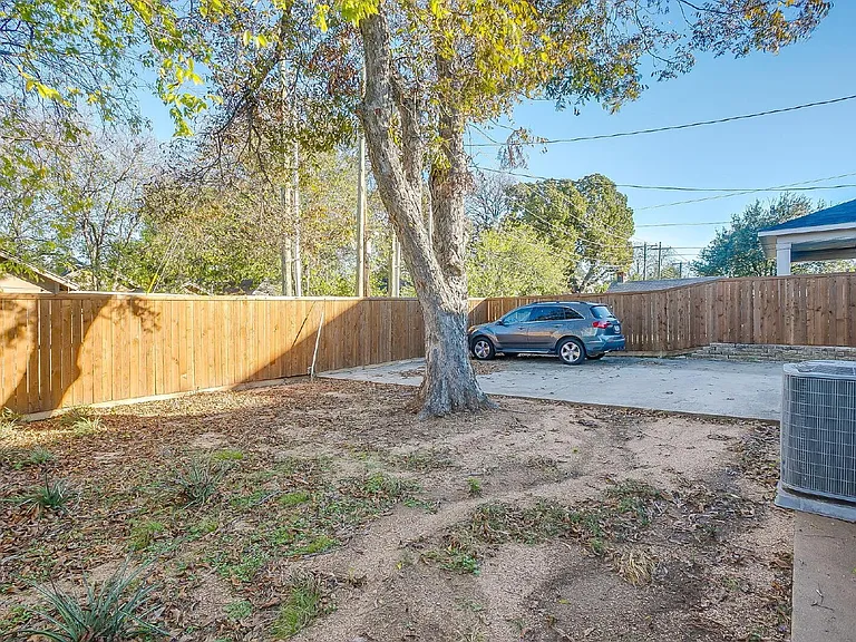 3103 Odessa Ave — Photo 3
