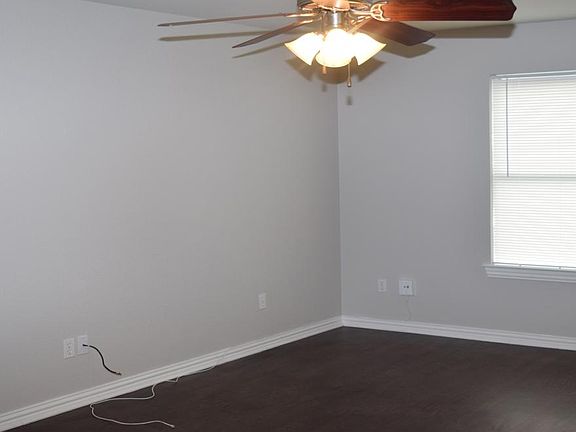 2nd image of 2316 Bloomfield Dr
