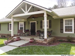 105 McFalls Rd, Asheville, NC 28805