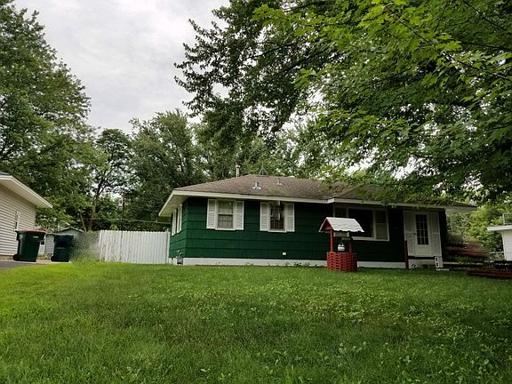 3rd image of 10837 7th St NE